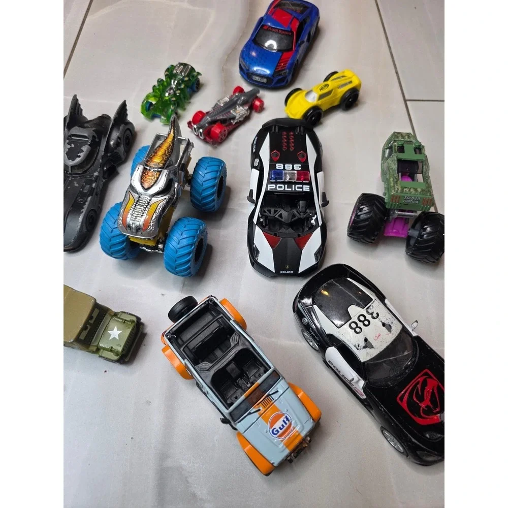 Mixed Toy Car Lot Hot Wheels Monster Jam Batmobile Audi R8 Gulf Police 10pc‎ A3